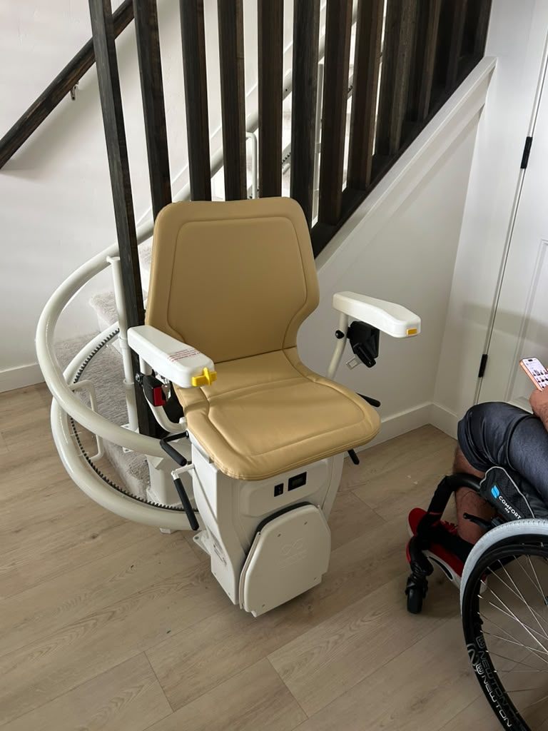 Atlas Curved Stairlift in Saratoga Springs, Utah