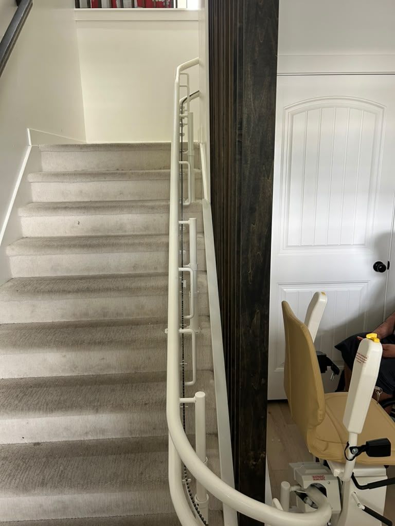 Atlas Curved Stairlift in Saratoga Springs, Utah, photo 2